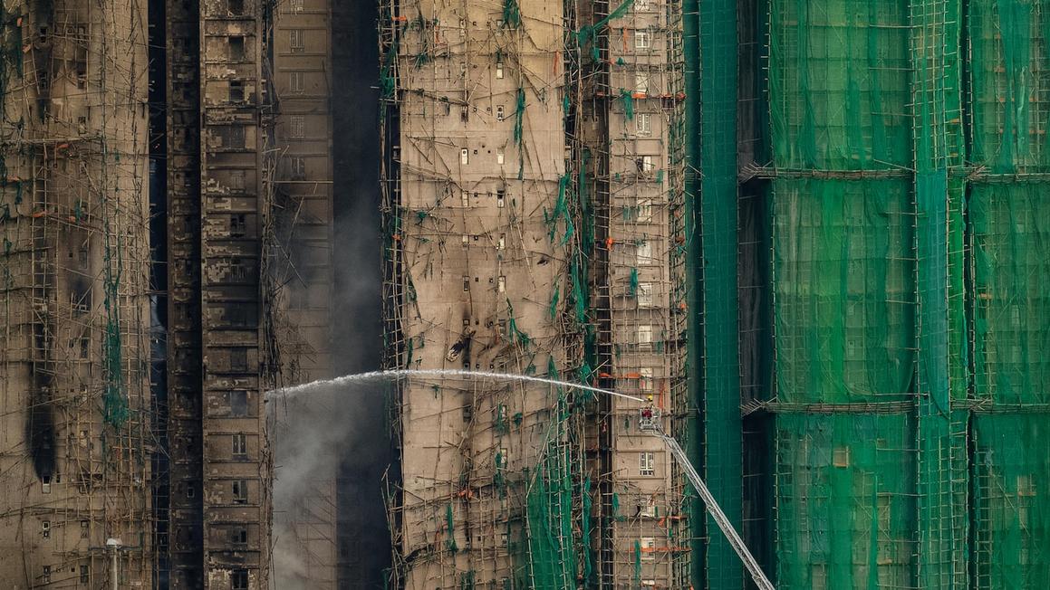 Hồng Kông: Cháy lớn tại chung cư, ít nhất 44 người thiệt mạng 1