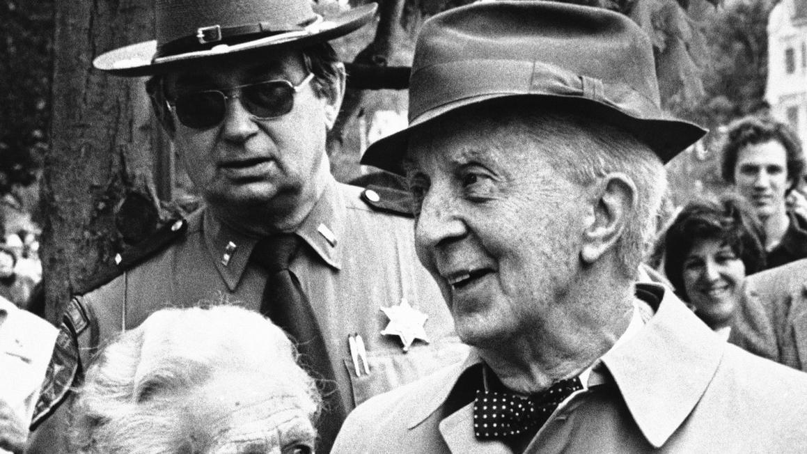 Những bản phác thảo của Norman Rockwell từng treo tại Tòa Bạch Ốc nay được đem bán đấu giá 1