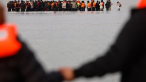 Chính phủ Anh sửa đổi hệ thống tị nạn, đối mặt "bão táp" chính trị về di cư 8 Chính phủ Anh sửa đổi hệ thống tị nạn, đối mặt “bão táp” chính trị về di cư