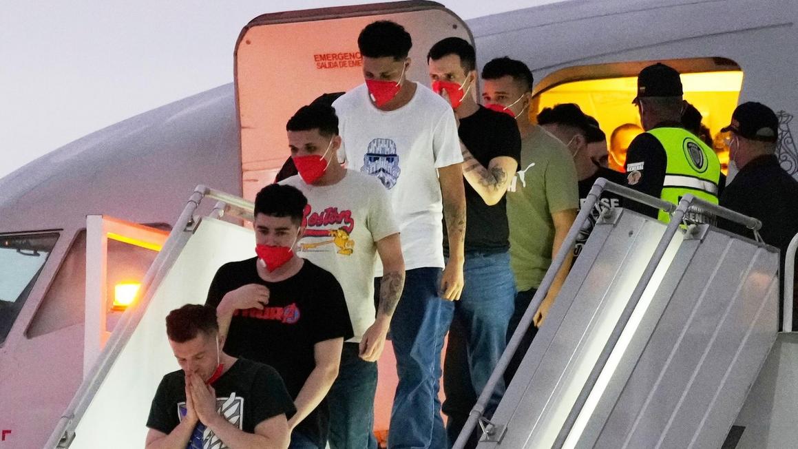 Quan chức chính quyền Tổng thống Trump và thẩm phán đối đầu về các chuyến bay tới El Salvador trong cuộc điều tra vi phạm lệnh tòa 1