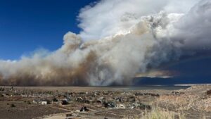Cháy rừng ở California: 15 công trình bị thiệt hại, buộc sơ tán 16 Cháy rừng ở California: 15 công trình bị thiệt hại, buộc sơ tán