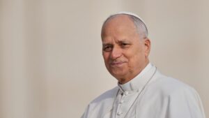 Đức Giáo Hoàng chấp nhận đơn từ chức của Giám mục bị cáo buộc lạm dụng tình dục 4 Đức Giáo Hoàng chấp nhận đơn từ chức của Giám mục bị cáo buộc lạm dụng tình dục