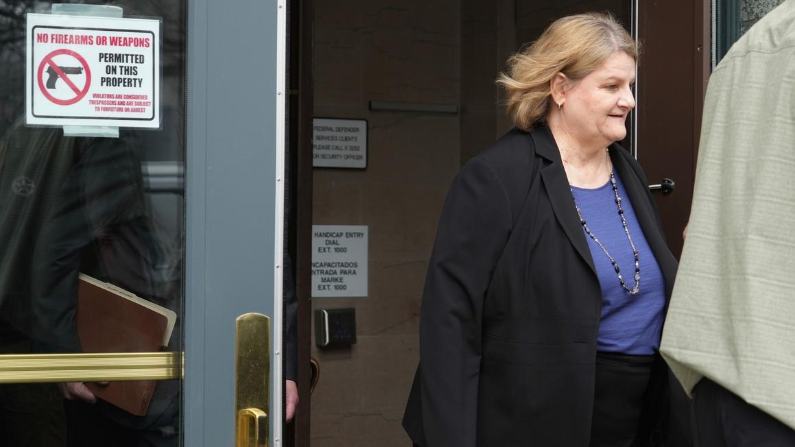 Người nhập cư bất hợp pháp được thẩm phán Milwaukee giúp trốn bắt giữ đã bị trục xuất 1 wisconsin ap er 251114 1763160004695 hpMain 16x9 1