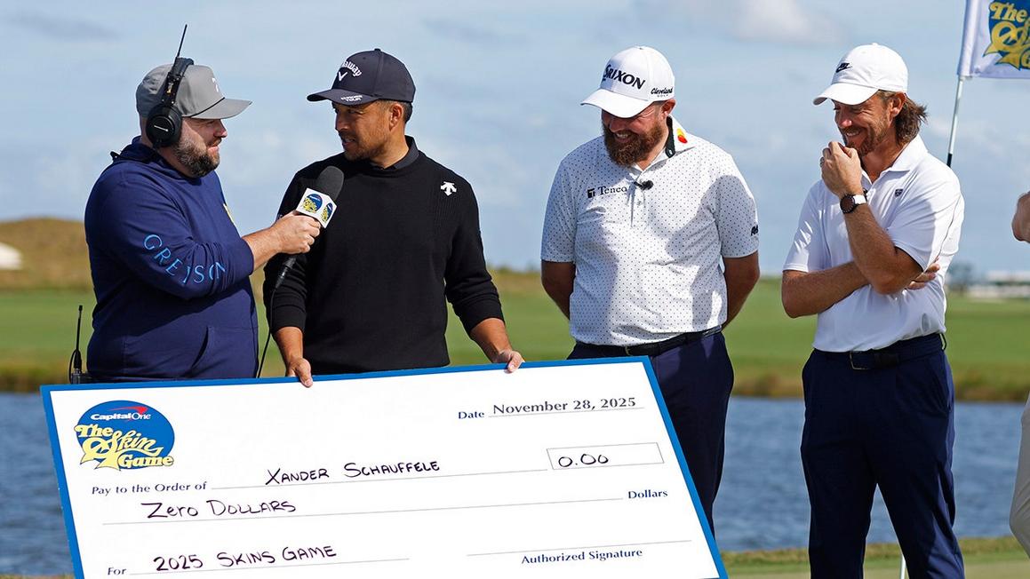 Golfer Xander Schauffele nhận séc 0 đô la sau giải The Skins Game 1 xander skins game 112825