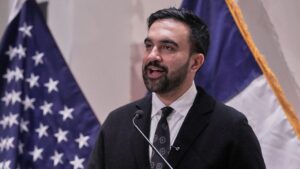 Zohran Mamdani kêu gọi người theo dõi tẩy chay Starbucks giữa lúc đình công 13 Zohran Mamdani kêu gọi người theo dõi tẩy chay Starbucks giữa lúc đình công