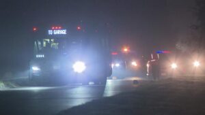 Người đi bộ thiệt mạng sau khi bị xe buýt đâm tại Houston 33 Người đi bộ thiệt mạng sau khi bị xe buýt đâm tại Houston