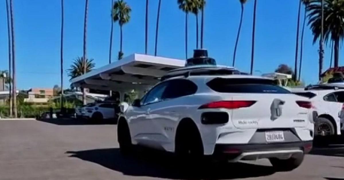 1764996898400 f vert brk waymo recalls cars 251225 720x1280 s4qh4m