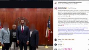 Nghị viên Houston Đình Chỉ Hợp Tác với Tổ Chức từ Thiện sau Vụ Bắt Giữ 35 Nghị viên Houston Đình Chỉ Hợp Tác với Tổ Chức từ Thiện sau Vụ Bắt Giữ