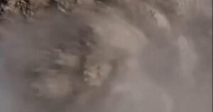 Núi lửa Yellowstone phun trào được ghi lại