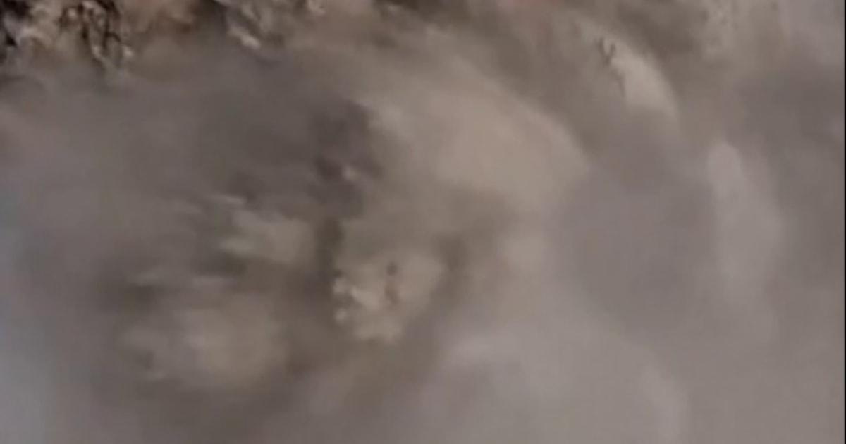 1766499477509 f vert brk yellowstone geyser 251223 720x1280 31f8tk