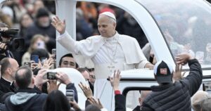 Nhìn lại năm đầu tiên đầy biến động của Đức Giáo Hoàng Leo XIV