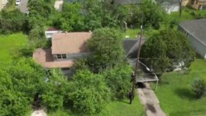 Luật Mới tại Texas Nhắm vào ‘Dân chiếm đất’ và Cải Tổ Đuổi Chủ