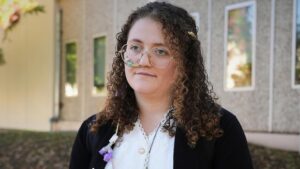 Nhà Hoạt Động Bảo Vệ Động Vật Zoe Rosenberg Lãnh Án Vì Lấy Bốn Con Gà Từ Trang Trại North Bay