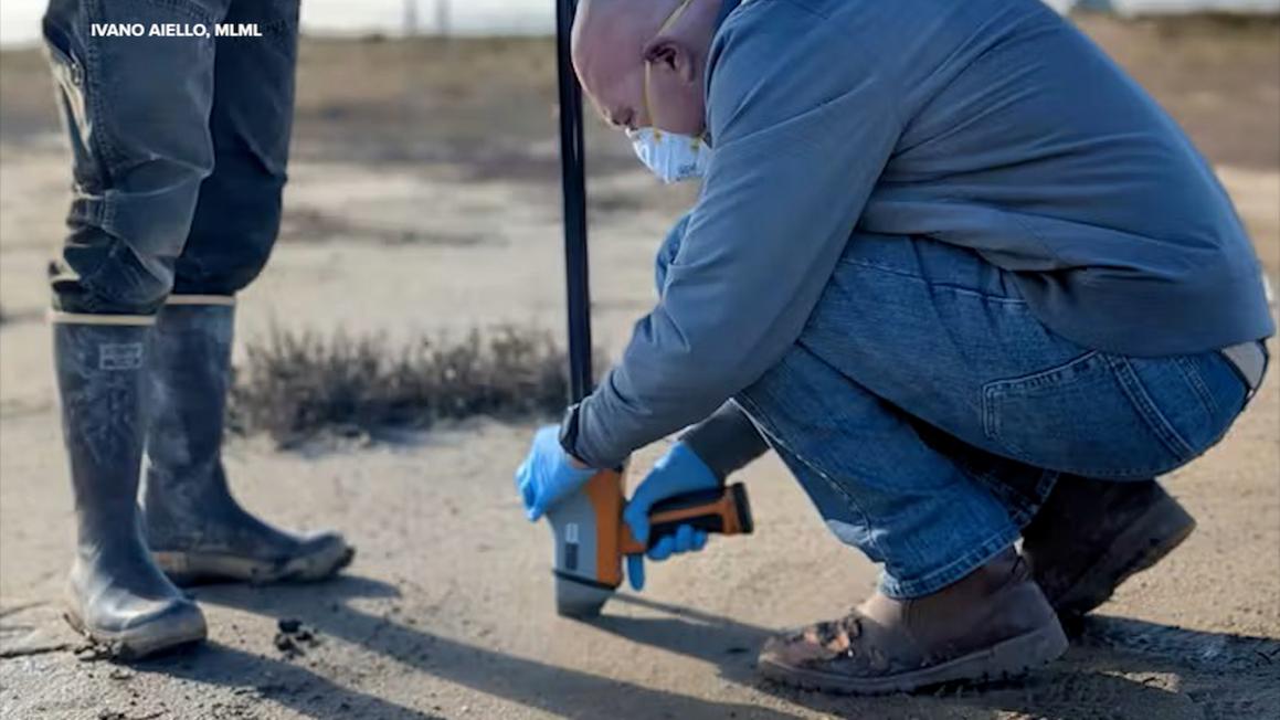 18242247 DIDIT001 Moss Landing Fire WEB
