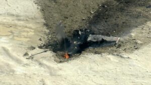 Phi công F-16 thoát nạn khi máy bay rơi ở California