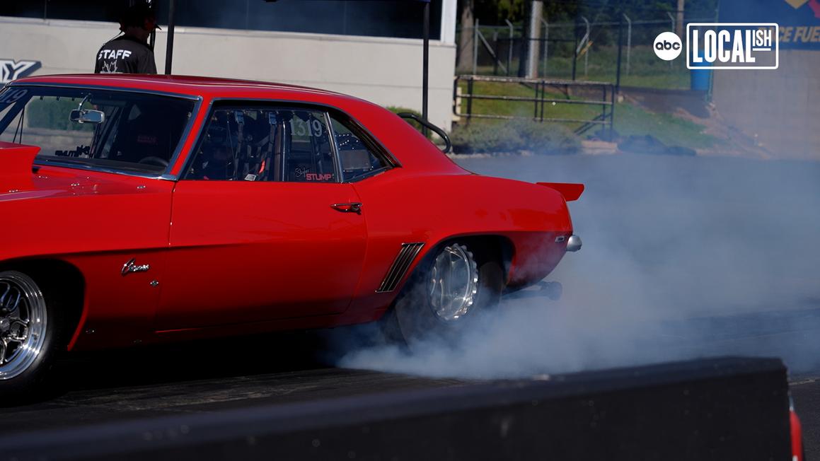 Đốt Lốp Xe tại Đường Đua Maple Grove 1 18249890 120425 localish MGT9113 BURNINGRUBBERATTHEGROVE WPVI vid