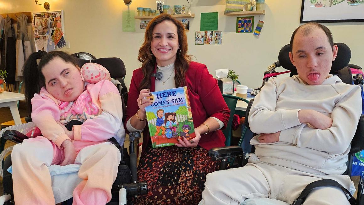 Bà mẹ ở Pennsylvania viết sách về sự hòa nhập, lấy cảm hứng từ con cái 1 18250082 120225 wpvi MOMDISABILITIESAUTHOR thumb