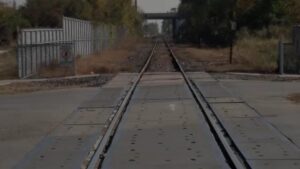 Cầu vượt bộ hành sẽ được xây dựng để tưởng nhớ thiếu niên tử nạn vì tai nạn tàu hỏa 33 Cầu vượt bộ hành sẽ được xây dựng để tưởng nhớ thiếu niên tử nạn vì tai nạn tàu hỏa