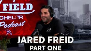 Jared Freid: Từ 'ở nhà một mình' đến tham gia 'The Bachelor' 8 Jared Freid: Từ ‘ở nhà một mình’ đến tham gia ‘The Bachelor’