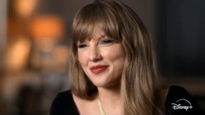 Taylor Swift hé lộ 'Thời đại' mới cho gia đình và đồng nghiệp 15 Taylor Swift hé lộ ‘Thời đại’ mới cho gia đình và đồng nghiệp