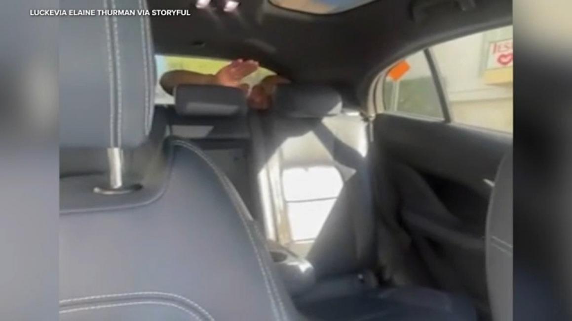 Một người lạ mặt được phát hiện trong cốp xe Waymo ở Los Angeles 1 18286020 waymo trunk clean TN img