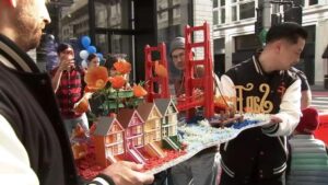 San Francisco sẽ có xe diễu hành tại Rose Parade sau gần 50 năm