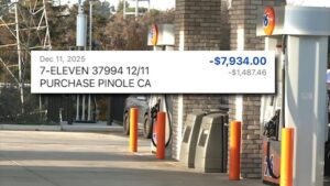 Lỗi máy tính tại 7-Eleven: Khách hàng bị tính tiền gấp 100 lần khi đổ xăng