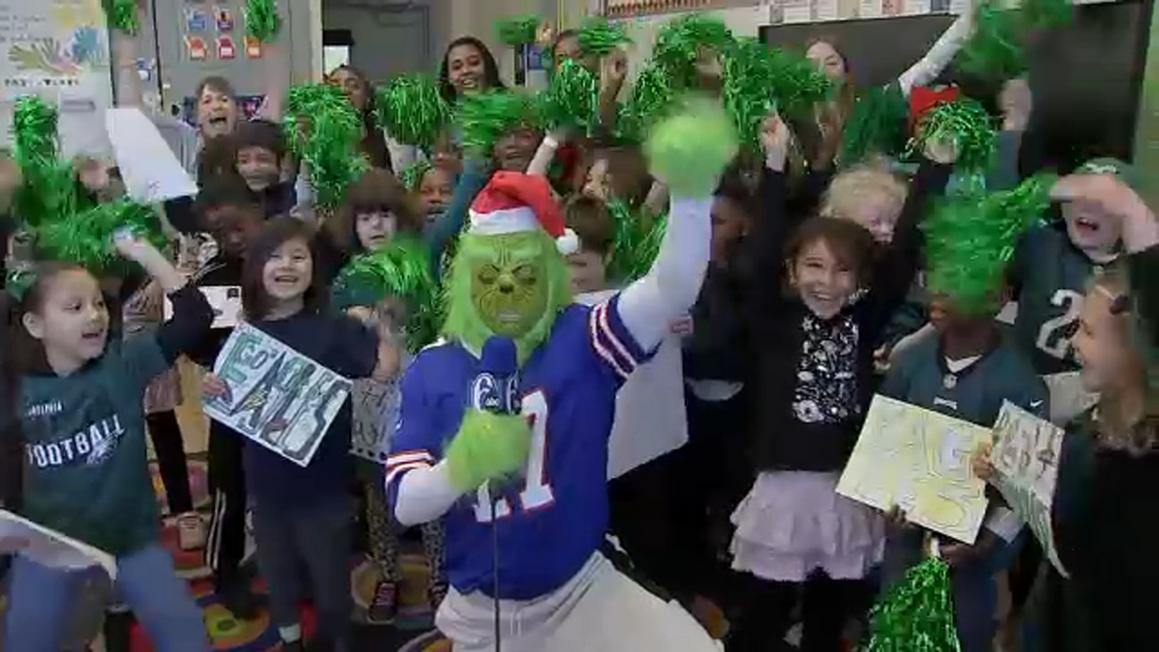 18307753 122225 wpvi students of game west philly grinch 6pm