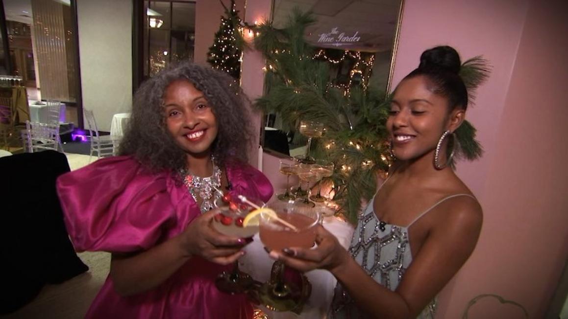 18309188 HolidayBars