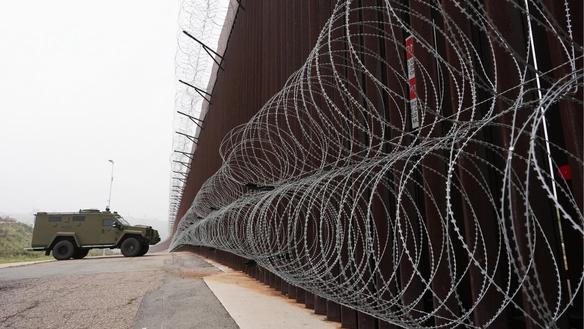 18309328 122325 kgo ap immigration evergreen img