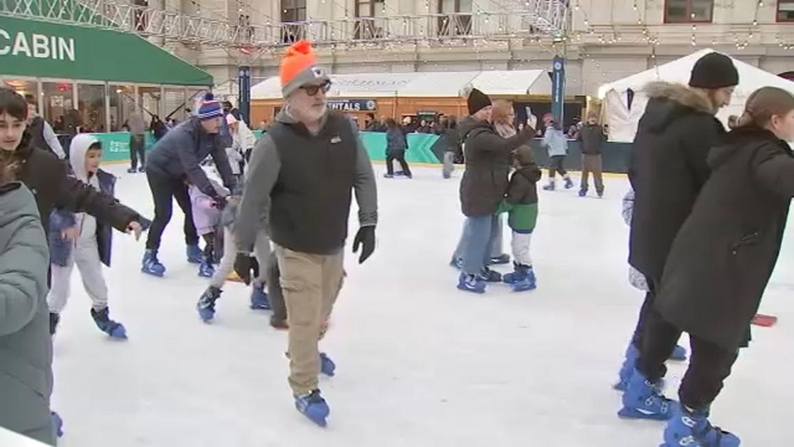 18316897 122525 wpvi christmas center city img