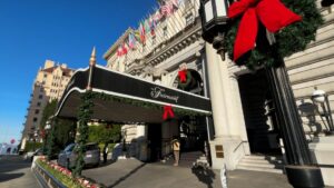 Khám phá ngôi nhà bánh gừng biểu tượng tại Khách sạn Fairmont 9 Khám phá ngôi nhà bánh gừng biểu tượng tại Khách sạn Fairmont