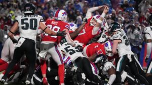 Eagles Thắng Bills với Tỷ Số Sát Nút 13-12