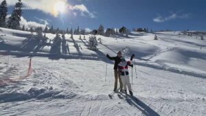 Bão tuyết lớn mang lại niềm vui cho những người trượt tuyết ở Tahoe