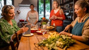 Những Món Ăn 'Gây Sốt' Năm 2025: Món Gì Khiến Dân Mỹ Mê Mệt? 18 Những Món Ăn ‘Gây Sốt’ Năm 2025: Món Gì Khiến Dân Mỹ Mê Mệt?