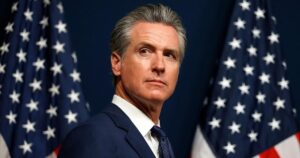 Thống đốc Newsom: Hàng trăm dự luật năm 2025 hé lộ lộ trình tương lai?