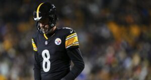 Thí nghiệm Aaron Rodgers của Pittsburgh Steelers bắt đầu gặp trục trặc