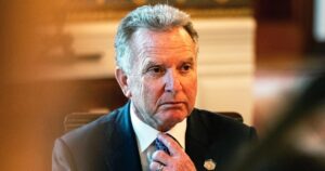 Xung đột ngoại giao giữa Thượng nghị sĩ Rubio và đặc phái viên Witkoff về vấn đề Ukraine