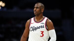 Chris Paul bị Los Angeles Clippers đưa về nhà giữa mùa giải chia tay NBA