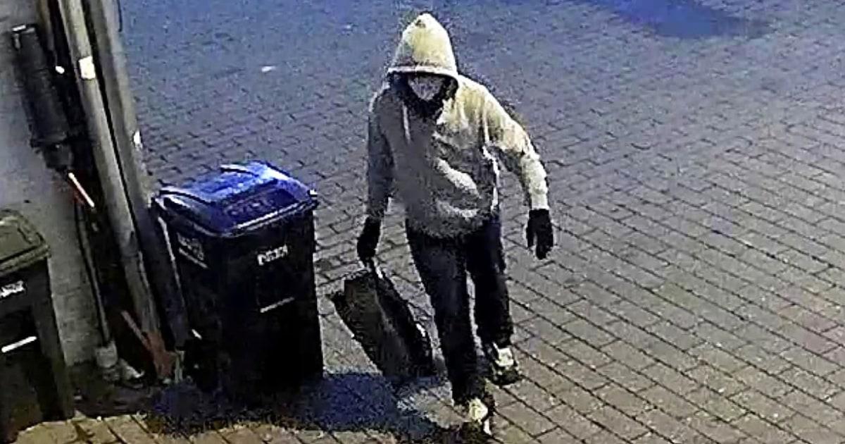 Nghi phạm đánh bom D.C. ghét cả hai đảng phái, cho rằng bạo lực là chính đáng 1 251204 fbi washington pipe bomb wide rs bfbb97