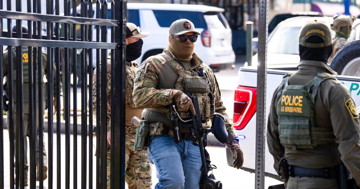 251204 ice new orelans gk 7985d5