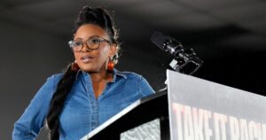 Dân Biểu Jasmine Crockett ra tranh cử Thượng Viện Texas, gây chấn động vòng bầu cử sơ bộ của Đảng Dân Chủ 27 Dân Biểu Jasmine Crockett ra tranh cử Thượng Viện Texas, gây chấn động vòng bầu cử sơ bộ của Đảng Dân Chủ