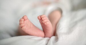 Nhiều phụ huynh Mỹ từ chối chích vitamin K cho trẻ sơ sinh