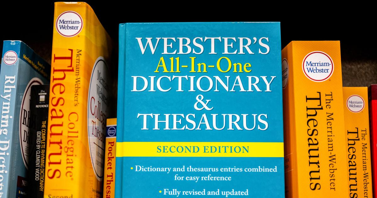 Từ 'Slop' được chọn là Từ của năm 2025 bởi từ điển Merriam-Webster 1 251207 merriam webster dictionary vl 421p 8f4c5c