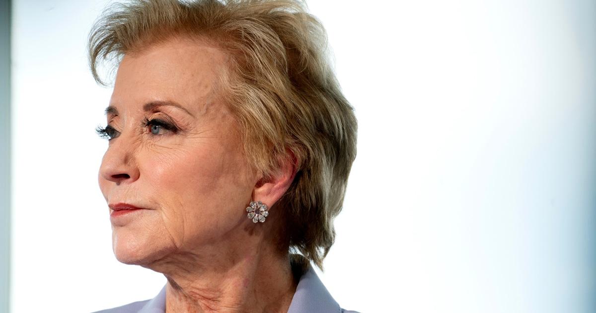 Chính quyền Tổng Thống Donald Trump chấm dứt chương trình trả nợ vay sinh viên thời Biden 1 251209 linda mcmahon lr 6803b9