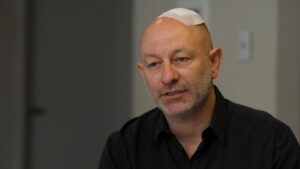 Người sống sót sau vụ xả súng Bondi Beach kể lại 8 Người sống sót sau vụ xả súng Bondi Beach kể lại