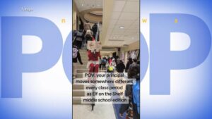 Hiệu Trưởng Trung Học Biến Hình Thành Yêu Tinh Giáng Sinh