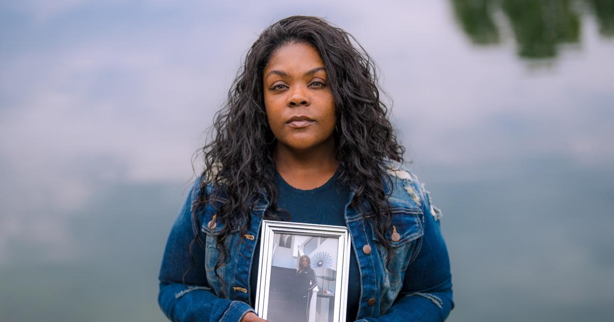 251229 kff Cosmetic surgery social media 02 ew 521p e0d31b