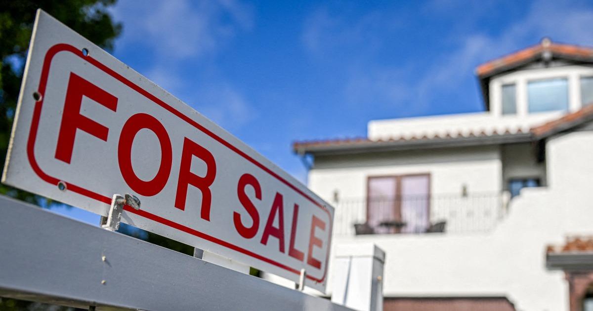 251230 home for sale sign ch 0855 ea1348