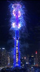 Dubai chào đón năm mới 2026 bằng màn pháo hoa ngoạn mục